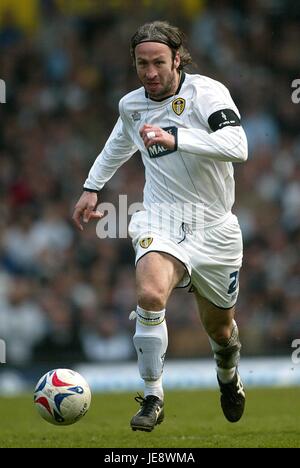 SHAUN DERRY LEEDS UNITED FC ELLAND ROAD LEEDS ENGLAND 15 April 2006 Stock Photo