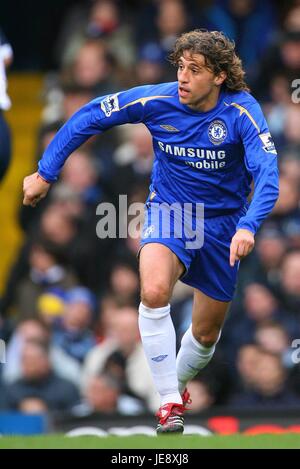 HERNAN CRESPO CHELSEA FC STAMFORD BRIDGE CHELSEA LONDON ENGLAND 11 March 2006 Stock Photo