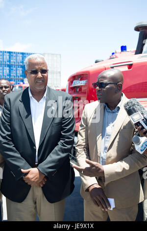 Unsoa UNSOA (United Nations Support Office for Africa) handed over firetrucks ...