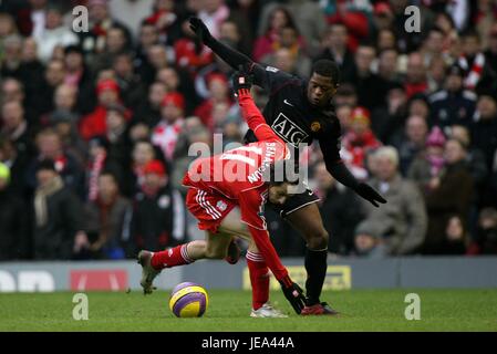 YOSSI BENAYOUN LIVERPOOL FC ANFIELD LIVERPOOL  ENGLAND 16 December 2007 Stock Photo