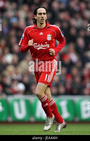 YOSSI BENAYOUN LIVERPOOL FC ANFIELD LIVERPOOL  ENGLAND 16 December 2007 Stock Photo