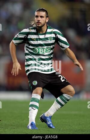 MIGUEL VELOSO SPORTING LISBON JOSE ALVALDE STADIUM LISBON PORTUGAL 07 November 2007 Stock Photo