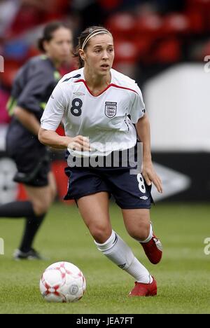 FARA WILLIAMS ENGLAND WOMEN & EVERTON FC BANKS'S STADIUM WALSALL ENGLAND 27 October 2007 Stock Photo