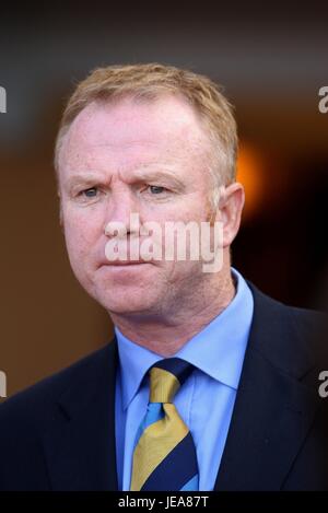 ALEX MCLEISH SCOTLAND MANAGER HAMPDEN PARK GLASGOW GLASGOW SCOTLAND 13 October 2007 Stock Photo