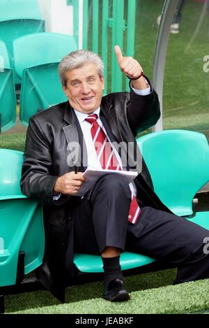 ANATOLY KOROBOCHKA HEARTS FC SPORTS DIRECTOR CELTIC PARK GLASGOW SCOTLAND 25 August 2007 Stock Photo