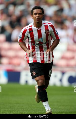 KIERAN RICHARDSON SUNDERLAND FC STADIUM OF LIGHT SUNDERLAND ENGLAND 04 August 2007 Stock Photo