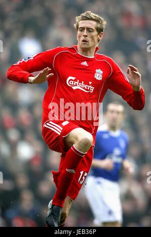 PETER CROUCH LIVERPOOL FC ANFIELD LIVERPOOL ENGLAND 03 February 2007 Stock Photo