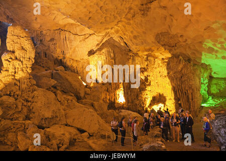 Vietnam, Halong bay, Sung Sot pit, tourist, Stock Photo