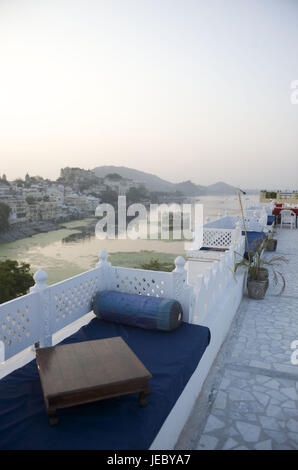 India, Rajasthan, Udaipur, Karohi Haveli, hotel, view of the roof terrace about the town, Stock Photo