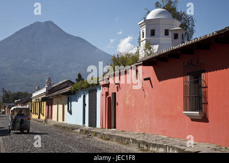 Guatemala, Antigua Guatemala, street, houses, volcano Agua, Stock Photo