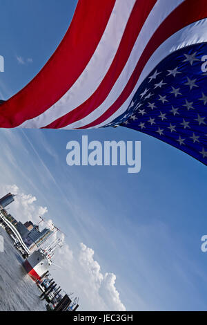 Germany, Hamburg, the Elbe, harbour, landing stages, great yachtsmen, USCGC Eagle, Stock Photo