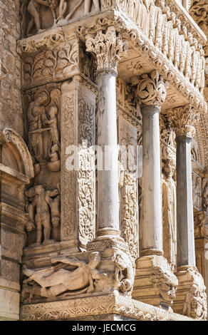 Travel to Provence, France - outdoor columns of ancient Church of St. Trophime in Arles city Stock Photo