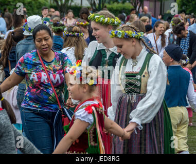 Malmö, Sweden. 23d June, 2017. Midsummer celebration in Folkets park with traditional Swedish dances, but also Bollywood music and dance. Tommy Lindholm/Alamy Live News Stock Photo