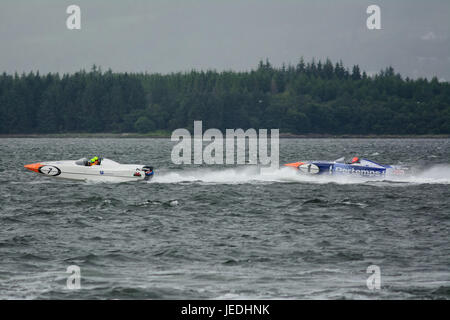 P1 Superstock Powerboat Racing from the Esplanade, Greenock, Scotland, 24 June 2017.  Boat 01, Pertemps, pursues 07 Platinum Products. Stock Photo