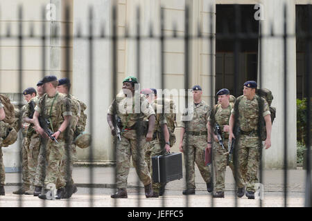 Troops leave Wellington Barracks in London as the government raises UK threat level to critical in the wake of the Manchester Arena terror attack.  Featuring: Troops Where: London, United Kingdom When: 24 May 2017 Credit: Howard Jones/WENN.com Stock Photo