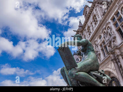 Sculpture La Science from Jules Blanchard at 1882 by Hotel de Ville (City Hall) in Paris Stock Photo