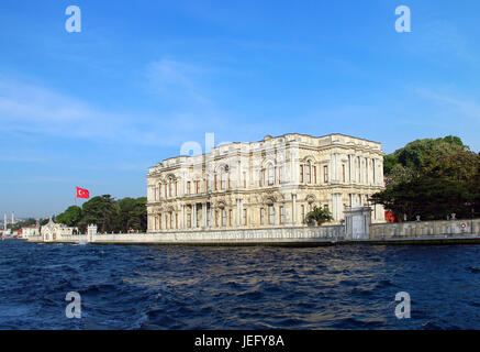 Beylerbeyi Palace on the bank of Bosphorus strait in Istanbul, Turkey Stock Photo