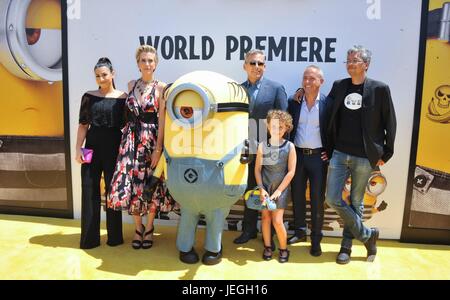 Los Angeles, USA. 24th June, 2017. Dana Gaier, Kristen Wiig, Steve Carell, Nev Scharrel at arrivals for DESPICABLE ME 3 Premiere, Shrine Auditorium, Los Angeles, CA June 24, 2017. Credit: Elizabeth Goodenough/Everett Collection/Alamy Live News Stock Photo