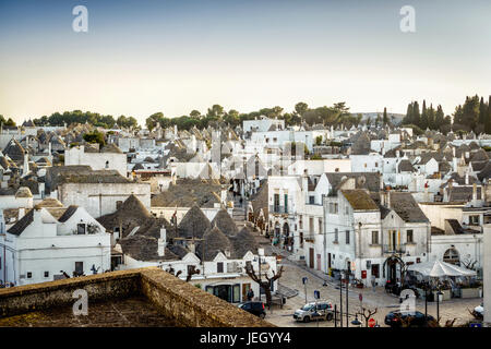 Traditional trulli houses, Alberobello, Puglia, Italy Stock Photo