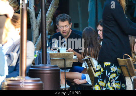 Dominic West Out For Dinner With Wife And Children.  Featuring: Dominic West Where: Beverly Hills, California, United States When: 26 May 2017 Stock Photo