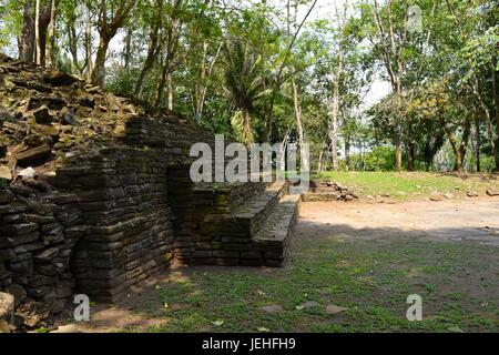 Nim Li Punit Structures Structure at Nim Li Punit in Belize Stock Photo - Alamy