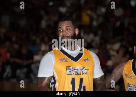 Gangster rapper The Game spotted at Runyon Canyon hiking trail in Hollywood  with a group of joggers. Featuring: The Game Where: Los Angeles,  California, United States When: 31 May 2013 Stock Photo - Alamy