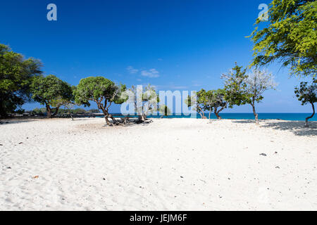 beautiful empty sand beach - romantic destination like a dream, Hawaii Stock Photo
