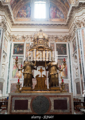 Altar of Sistine Chapel and Oratory of the Nativity of Basilica di Santa Maria Maggiore