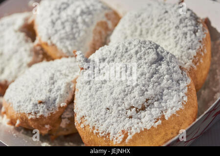 Deep fried Oreo Cookies Stock Photo - Alamy