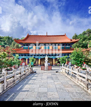 Tranquil Yuantong Buddhist Temple, Kunming, Yunnan Province, China Stock Photo