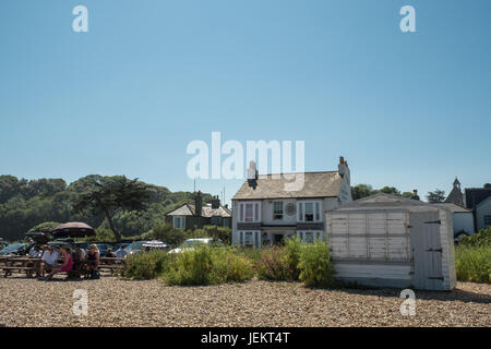 Kingsdown Beach, Deal, Kent UK Zetland Arms Public House Stock Photo