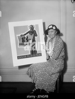 Woman Holding Poster, 'Abolish Prohibition!', USA, Harris & Ewing, 1931 Stock Photo