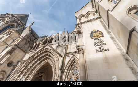 Known as The Law Courts, The Royal Courts of Justice houses the High Court and Court of Appeal of England and Wales Stock Photo