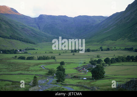 Great Britain, England, Cumbria, brine District, Great Langdale, mountain landscape, Cumbrian Mountains, Europe, width, distance, mountains, hills, meadows, green, houses, farms, isolates, brook, trees, view, rurally, remotely, Stock Photo