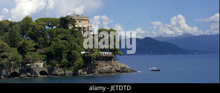 Italy, Liguria, Riviera Tu the Levant, Portofino, Costa Paraggi, house in the steep coast, Stock Photo