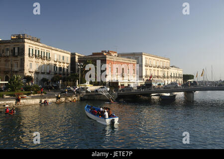 Italy, Sicily, island Ortygia, Syracuse, channel, town view, Southern Europe, Siracusa, town, houses, buildings, Palazzo, Darsena, waterway, boat, bridge, place of interest, destination, tourism, Stock Photo