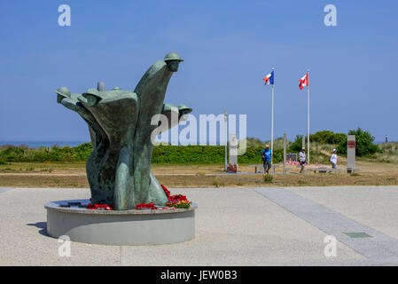 Sculpture Remembrance and Renewal at the Juno Beach Centre, World War Two museum at Courseulles-sur-Mer, Calvados, Normandy, France Stock Photo