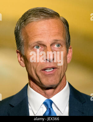 Washington DC, USA. 27th June, 2017. United States Senator John Thune (Republican of South Dakota) speaks to reporters following the Republican Party luncheon in the United States Capitol in Washington, DC on Tuesday, June 27, 2017. Credit: Ron Sachs/CNP /MediaPunch Credit: MediaPunch Inc/Alamy Live News Stock Photo