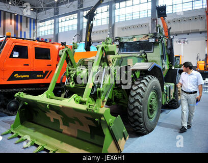 Guiyang. 28th June, 2017. Photo taken on June 28, 2017 shows a multifunctional engineering truck displayed at the first equipment industrial expo of southwest China's Guizhou Province in Guiyang, capital of Guizhou. The four-day expo kicked off here Wednesday. Credit: Tao Liang/Xinhua/Alamy Live News Stock Photo