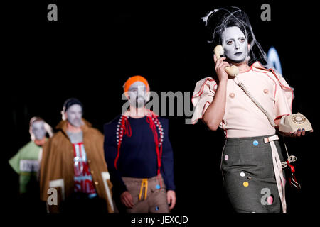 Barcelona, Spain. 28th June, 2017. Models present creations by Brain & Beast during the 080 Barcelona Fashion Week in Barcelona, Spain, June 28, 2017. Credit: Pau Barrena/Xinhua/Alamy Live News Stock Photo