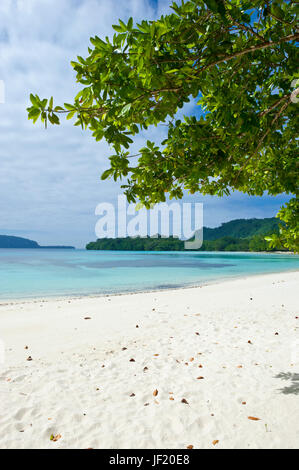 Turquoise water and white sand at the Champagne beach, Island of Espiritu Santo, Vanuatu, South Pacific Stock Photo