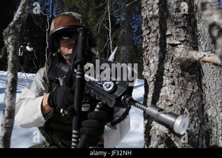 Young French officers take part to winter training in the Alps Stock Photo