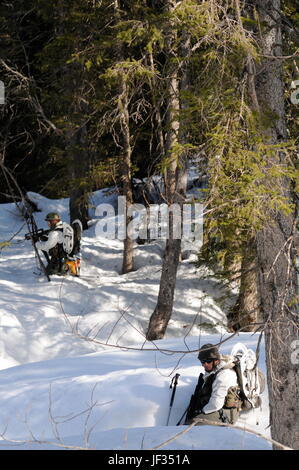 Young French officers take part to winter training in the Alps Stock Photo