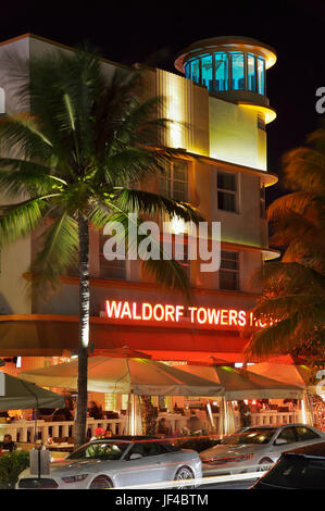 Waldorf Towers Hotel, Miami Beach, Florida, USA Stock Photo