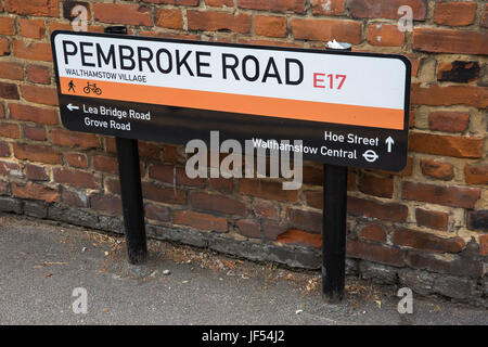 London, UK. 29th June, 2017. New signage, also indicating routes to particular destinations, installed in conjunction with the London Borough of Waltham Forest's Mini-Holland scheme and Enjoy Waltham Forest programme. Credit: Mark Kerrison/Alamy Live News Stock Photo