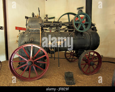 The 1907 Locomobile is a steam-powered vehicle from England, showcased ...