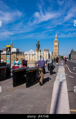 Westminster Bridge security measures after terror attack, London, England, U.K. Stock Photo