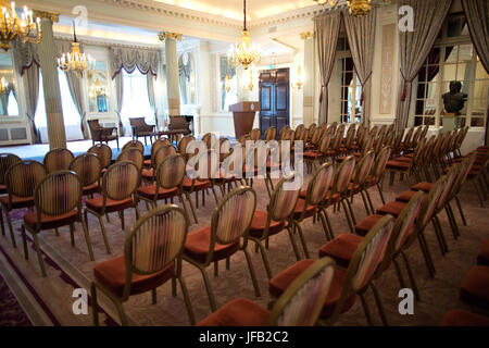 The Royal Automobile Club, British private members' club with over 100 years of tradition located on Pall Mall, London, England, UK Stock Photo