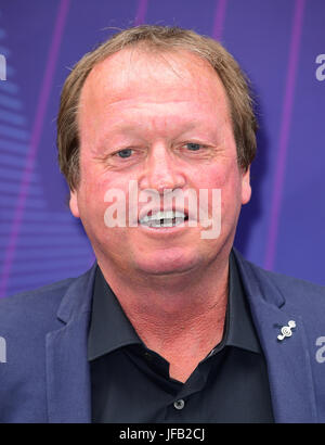 Mark King attending the O2 Silver Clef Awards 2017, with the support of Nordoff Robbins, held at the Grosvenor House Hotel, London. PRESS ASSOCIATION Photo. Picture date: Friday 30th June, 2017. Photo credit should read: Ian West/PA Wire Stock Photo