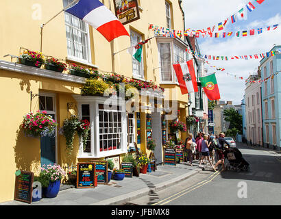 Traditional Pub in Tenby - The Buccaneer Inn Stock Photo - Alamy